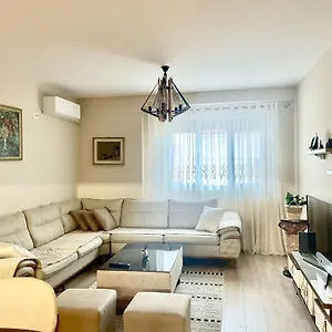 Apartament Adra's, Szkodra